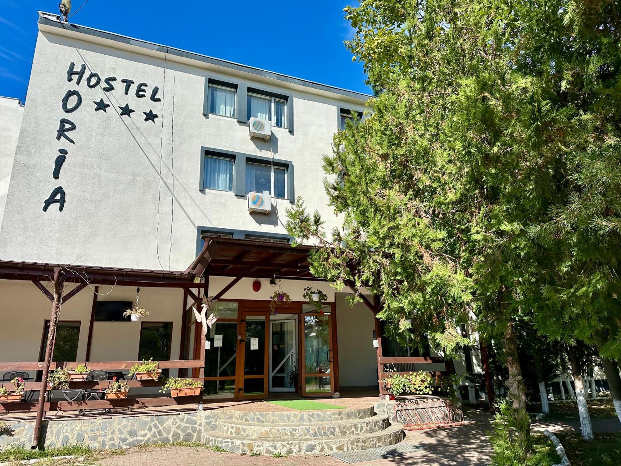 Hostel Horia Plopeni Екстер'єр фото